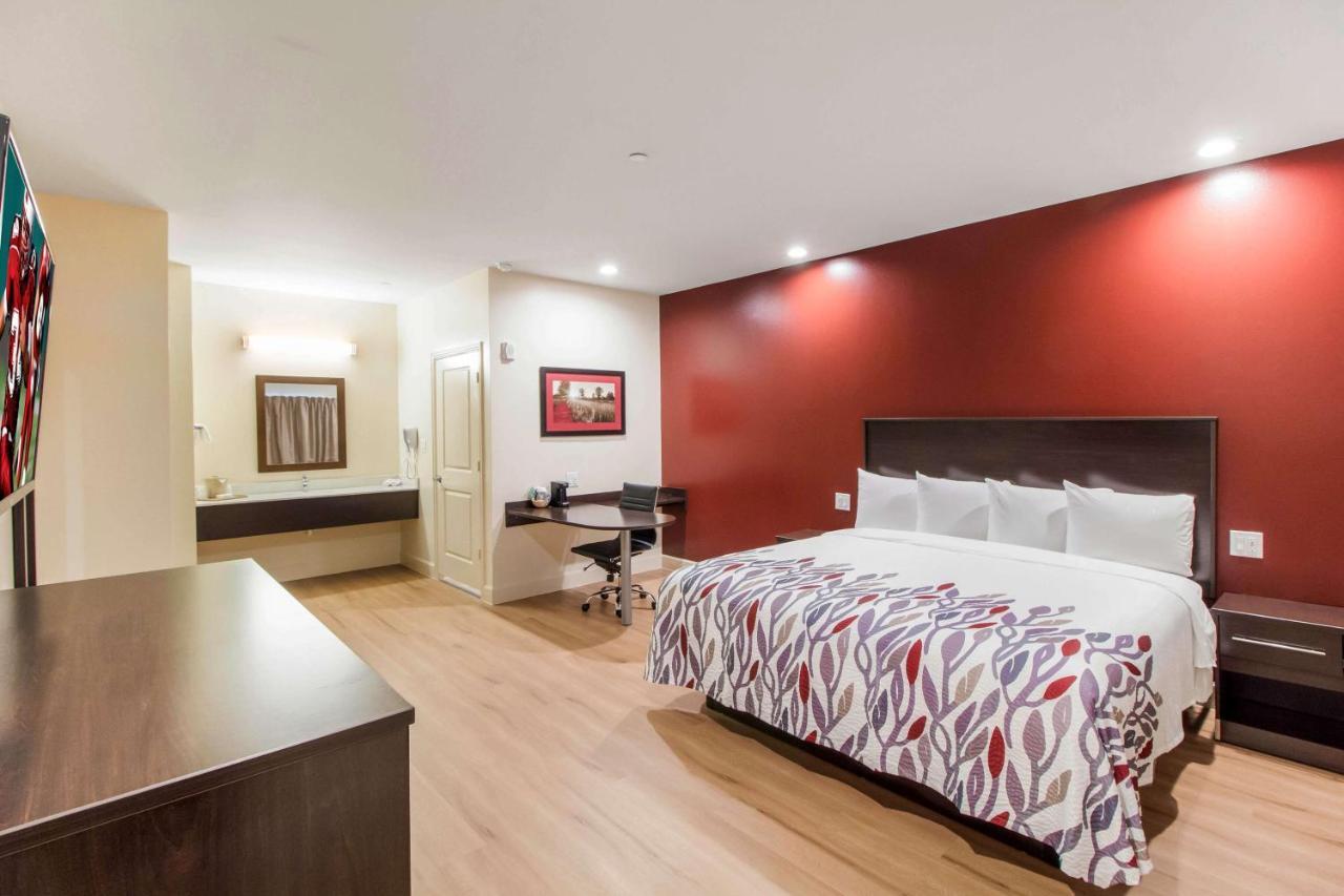 Red Roof Inn Houston - Willowbrook Louetta Екстериор снимка